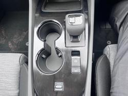 2025 Nissan
                X-TRAIL ST