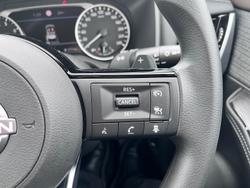 2025 Nissan
                X-TRAIL ST