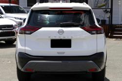 2025 Nissan
X-TRAIL ST