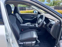 2025 Nissan X-TRAIL ST