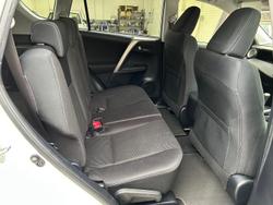 2015 Toyota
                RAV4 GXL