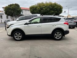 2015 Toyota
                RAV4 GXL