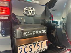 2021 Toyota
Landcruiser Prado VX