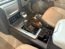 2021 Toyota
Landcruiser Prado VX