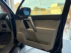 2021 Toyota
Landcruiser Prado VX