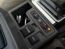 2021 Toyota
Landcruiser Prado VX