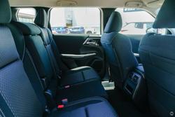 2025 Mitsubishi Outlander ES ZM MY24 White