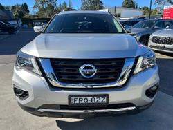 2019 Nissan
Pathfinder ST-L