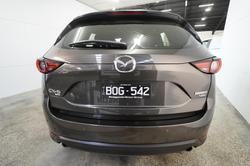 2021 Mazda
CX-5 Akera