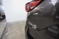 2021 Mazda
CX-5 Akera