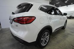 2021 MG
HS PHEV Essence