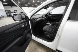 2021 MG
HS PHEV Essence