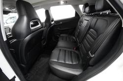 2021 MG
HS PHEV Essence