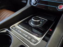 2016 Jaguar
F-PACE 30d Portfolio
