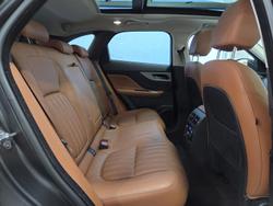 2016 Jaguar
F-PACE 30d Portfolio