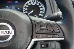 2025 Nissan
Navara ST-X