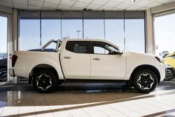 2025 Nissan
Navara ST-X