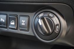 2025 Nissan
Navara ST-X