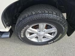 2015 Isuzu
                MU-X LS-T
