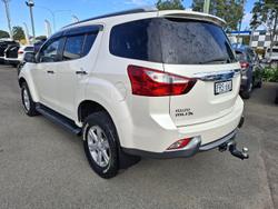 2015 Isuzu MU-X LS-T