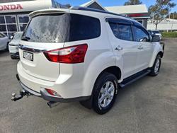 2015 Isuzu MU-X LS-T