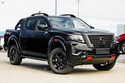2025 Nissan
                Navara PRO-4X