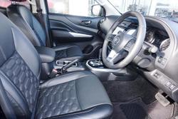 2025 Nissan
Navara ST-X