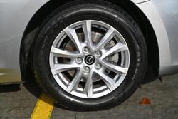 2015 Mazda
3 Neo