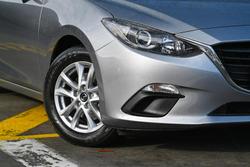2015 Mazda
3 Neo