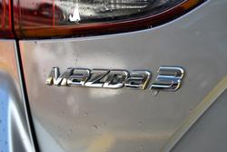 2015 Mazda
3 Neo