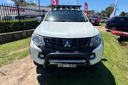 2017 Mitsubishi
Triton GLS