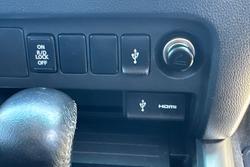 2017 Mitsubishi
Triton GLS