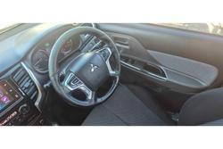 2017 Mitsubishi
Triton GLS