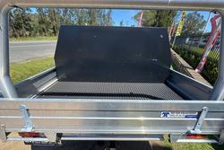 2017 Mitsubishi
Triton GLS