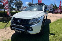 2017 Mitsubishi
Triton GLS