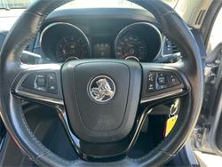 2015 HOLDEN
                COMMODORE SV6