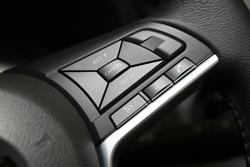2025 Nissan
                Navara PRO-4X