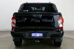 2025 Nissan
                Navara PRO-4X