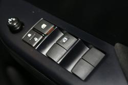 2024 Toyota
Hilux SR