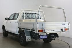 2024 Toyota
Hilux SR