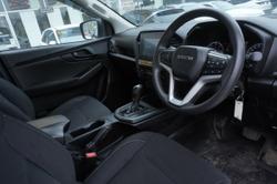 2021 Isuzu
                D-MAX SX High Ride