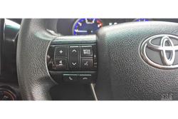 2019 Toyota
Hilux SR