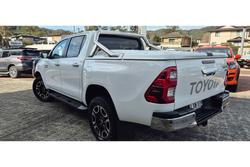 2022 Toyota
Hilux SR5