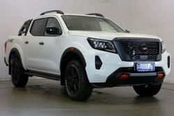 2025 Nissan
                Navara PRO-4X