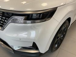 2023 Kia
Carnival Special Edition