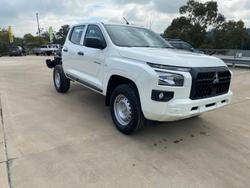 2025 Mitsubishi
Triton GLX