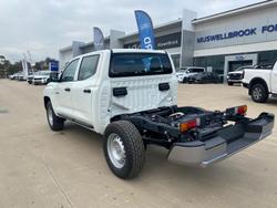 2025 Mitsubishi
Triton GLX
