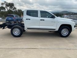 2025 Mitsubishi
Triton GLX
