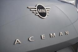 2024 MINI
Aceman E Classic