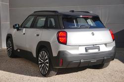 2024 MINI
Aceman E Classic